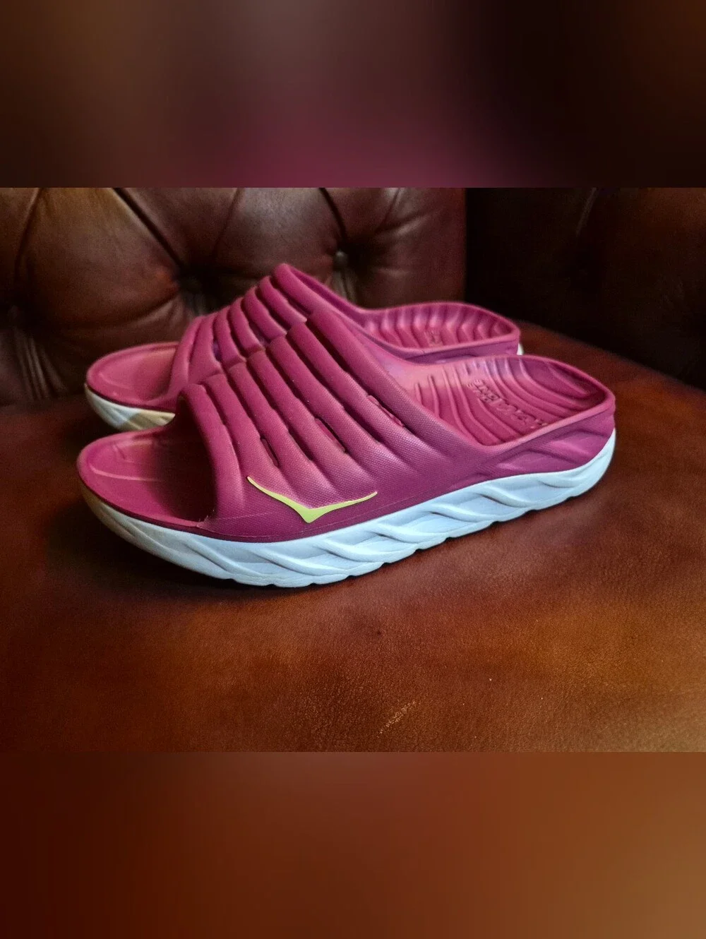 Hoka One One Recovery Slide Womens 9 Men 7